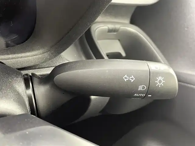 トヨタ シエンタ Z 熊本県 2023(令5)年 2.9万km アーバンカーキ ワンオーナー　/純正10.5インチナビ（ＢＴ・フルセグ・ＵＳＢ）/全周囲カメラ　/ビルトインＥＴＣ　/前方ドライブレコーダー　/前後クリアランスソナー　/トヨタセーフティーセンス/・プリクラッシュセーフティ/・先行車発進お知らせ/・レーンディパーチャーアラート/・リアクロストラフィックアラート/・レーダークルーズコントロール/・ブラインドスポットモニター/・オートマチックハイビーム/・ロードサインアシスト/横滑り防止/純正フロアマット/純正１５インチAW/オートライト/LEDヘッドライト/スマートキー/プッシュスタート/スペアキー1本/保証書/取扱説明書