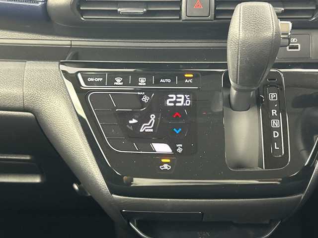日産 デイズ ハイウェイスターG ターボ 愛知県 2021(令3)年 2.1万km ブラック 9インチ純正SDナビ【MM320D-L】/DVD再生機能有/フルセグテレビ/アラウンドビューモニター/Bluetooth/ETC2.0/ディスプレイ付自動防眩式ルームミラー/パーキングアシスト/車線逸脱警報/車線逸脱防止支援システム/踏み間違い衝突防止アシスト/前方衝突予測警報/ふらつき警報/ドライブレコーダー/LEDヘッドランプ/LEDフォグランプ/オートライト/USB電源ソケット/スマートキー/プッシュアップスタート/15インチ純正アルミホイール