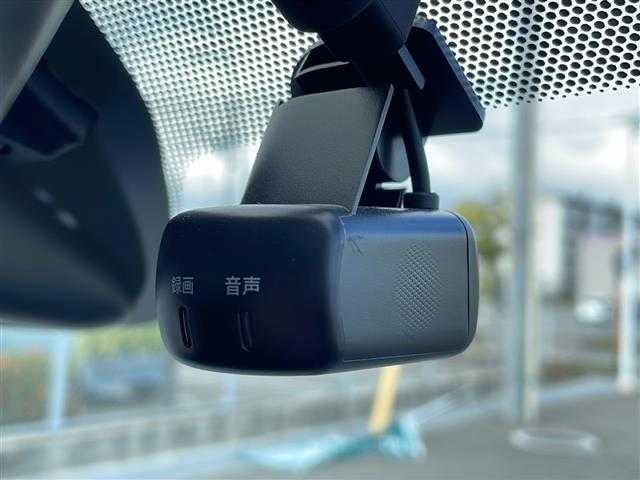 日産 デイズ ハイウェイスターG ターボ 愛知県 2021(令3)年 2.1万km ブラック 9インチ純正SDナビ【MM320D-L】/DVD再生機能有/フルセグテレビ/アラウンドビューモニター/Bluetooth/ETC2.0/ディスプレイ付自動防眩式ルームミラー/パーキングアシスト/車線逸脱警報/車線逸脱防止支援システム/踏み間違い衝突防止アシスト/前方衝突予測警報/ふらつき警報/ドライブレコーダー/LEDヘッドランプ/LEDフォグランプ/オートライト/USB電源ソケット/スマートキー/プッシュアップスタート/15インチ純正アルミホイール