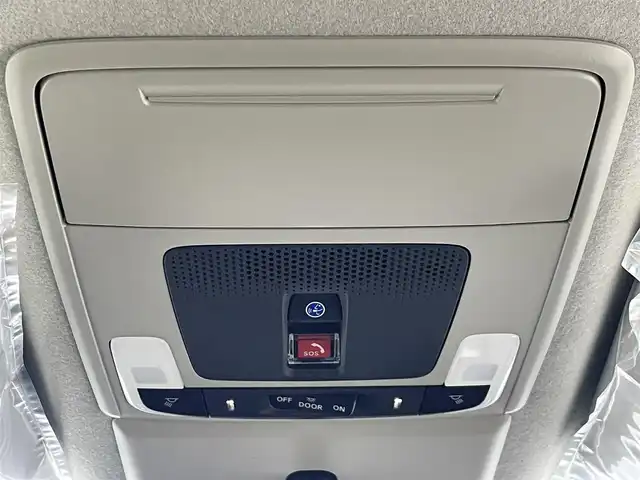 ホンダ ステップワゴン eHEV エアー EX 大阪府 2025(令7)年 0.1千km クリスタルブラックパール ホンダセンシング/・衝突軽減ブレーキ/近距離衝突軽減ブレーキ/・アダプティブクルーズコントロール/・車線維持支援システム/・ブラインドスポットインフォメーション/・オートハイビーム/パーキングセンサーシステム/・トラフィックジャムアシスト/・先行車発進お知らせ機能/・歩行者事故低減ステアリング/・路外逸脱抑制機能/標識認識機能/・誤発進抑制機能/後方誤発進抑制機能/・急アクセル抑制機能/11.4インチHonda CONNECTナビ/バックカメラ/両側パワースライドドア/パワーテールゲート/LEDヘッドライト/前席シートヒーター/2列目オットマン/全席USB入力端子/純正16インチアルミホイール/スマートキー