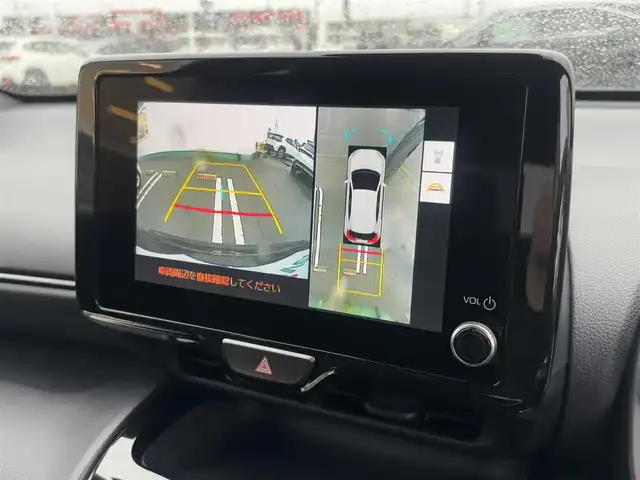 トヨタ ヤリスクロス ハイブリッド Z 徳島県 2024(令6)年 0.3万km ブラックマイカ 純正ナビ/バックカメラ/アラウンドビューモニター/シートヒーター/ETC2.0/フルセグTV/ブラインドスポットモニター/ドライブレコーダー（前のみ）/横滑り防止装置/衝突軽減システム/コーナーセンサー（前後）/オートライト/オートハイビーム/LEDヘッドライト
