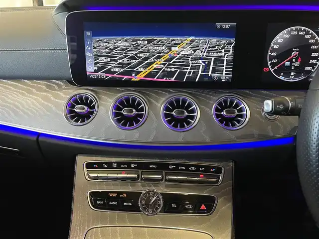 メルセデス・ベンツ ＣＬＳ４５０ 4マチック スポーツ 道央・札幌 2018(平30)年 4.8万km ダイヤモンドホワイト ダイヤモンドホワイト/エクスクルーシブパッケージ/・本革シート/・ヘッドアップディスプレイ/・Burmesterサラウンド/・シートベンチレーター/・アクティブマルチコントロールシートバック/・リラクゼーション機能/ガラススライディングルーフ/レーダーセーフティーPKＧ/360°カメラ/アダプティブハイビームアシストプラス/マルチビームＬＥＤ/シートヒーター/オートマチックテールゲート
