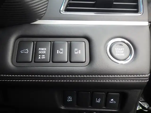 三菱 デリカＤ：５ シャモニー 千葉県 2025(令7)年 0.1千km 黒Ⅱ e-Assist/・衝突被害軽減ブレーキシステム（FCM）/・車線逸脱警報システム（LDW）/・レーダークルーズコントロールシステム（ACC）/・誤発進抑制機能（前進＆後退時）（UMS）/・オートマチックハイビーム[AHB]/エレクトリックテールゲート/両側パワースライドドア/ハーフレザーシート/運転席パワーシート/前席シートヒーター/11インチ純正メモリーナビ/地デジTV/【DVD/CD再生機能　Bluetooth接続】/【Apple CarPlay　Android Auto対応】/マルチアラウンドモニター/革巻きステアリング/ステアリングヒーター/ステアリングスイッチ/パドルシフト/LEDヘッドライト/ウインカーミラー/純正18インチアルミホイル/サイド/カーテンエアバッグ/キーレスオペレーションシステム