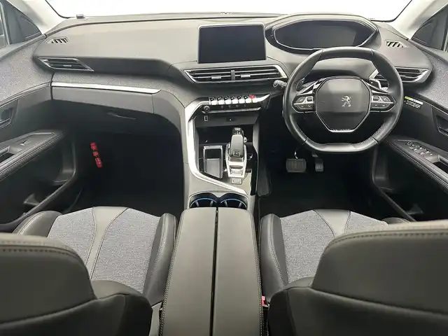 プジョー ５００８ アリュール 兵庫県 2020(令2)年 1.9万km 緑Ⅱ 純正ナビ/フルセグ CD DVD BT/Apple Car Play　android auto/ALPINEフリップダウンモニター/パノラミックビジョン/パワーバックドア/ドライブレコーダー/ETC/アクティブセーフティーブレーキ/レーダークルーズコントロール/レーンキープアシスト/BSM/コーナーセンサー/LEDヘッドライト/オートライト/オートハイビーム/ハーフレザーシート/ルーフレール/本革巻きステアリング/スマートキー/スペアキー
