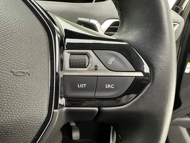 プジョー ５００８ アリュール 兵庫県 2020(令2)年 1.9万km 緑Ⅱ 純正ナビ/フルセグ CD DVD BT/Apple Car Play　android auto/ALPINEフリップダウンモニター/パノラミックビジョン/パワーバックドア/ドライブレコーダー/ETC/アクティブセーフティーブレーキ/レーダークルーズコントロール/レーンキープアシスト/BSM/コーナーセンサー/LEDヘッドライト/オートライト/オートハイビーム/ハーフレザーシート/ルーフレール/本革巻きステアリング/スマートキー/スペアキー