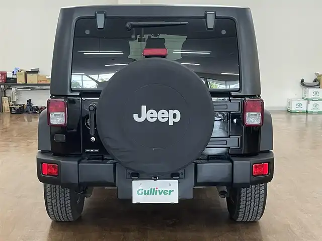 クライスラー・ジープ ジープ ラングラー アンリミテッド スポーツ 道央・札幌 2018(平30)年 7.6万km ブラック 4WD/社外メモリナビ/・フルセグTV/CD/DVD/BT/SD/バック、サイドカメラ/ETC/社外前後ドライブレコーダー/横滑り防止装置/ダウンヒルアシストコントロール/クルーズコントロール/オートライト/LEDヘッドライト/フォグライト/ヘッドライトレベライザー/純正フロアマット/サイドステップ/純正18インチAW/リモコンキー/スペアキー/背面タイヤ/社外AW付き冬タイヤ積込/・265/70R17 ’17製 6mm/新車時保証書/取扱説明書