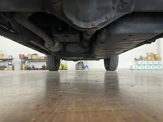 クライスラー・ジープ ジープ ラングラー アンリミテッド スポーツ 道央・札幌 2018(平30)年 7.6万km ブラック 4WD/社外メモリナビ/・フルセグTV/CD/DVD/BT/SD/バック、サイドカメラ/ETC/社外前後ドライブレコーダー/横滑り防止装置/ダウンヒルアシストコントロール/クルーズコントロール/オートライト/LEDヘッドライト/フォグライト/ヘッドライトレベライザー/純正フロアマット/サイドステップ/純正18インチAW/リモコンキー/スペアキー/背面タイヤ/社外AW付き冬タイヤ積込/・265/70R17 ’17製 6mm/新車時保証書/取扱説明書