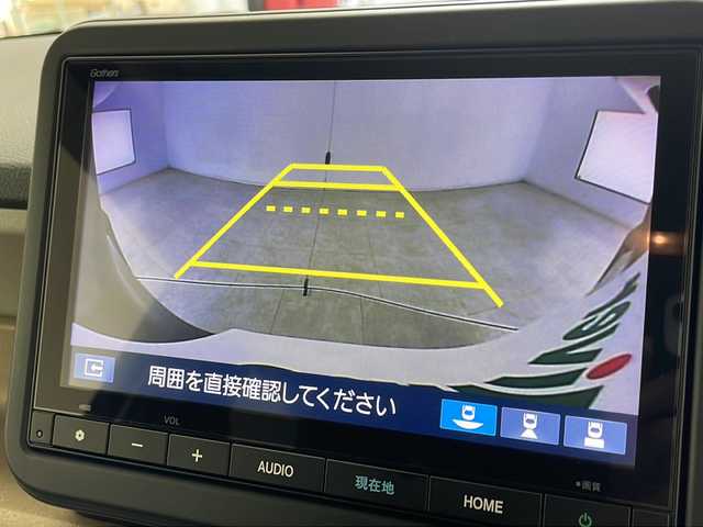 ホンダ Ｎ ＢＯＸ 千葉県 2024(令6)年 0.3万km ルナシルバーM 純正ナビ/Bluetooth フルセグ ipod/ＥＴＣ/ドライブレコーダー/両側パワースライドドア/バックカメラ/シートヒーター/電動パーキングブレーキ/純正フロアマット/純正ドアバイザー/ベンチシート/チップアップシート/後席サンシェード/プッシュスタート/スマートキー/ウィンカーミラー/ステアリングスイッチ/ホンダセンシング/衝突軽減ブレーキ/レーンキープアシスト/オートハイビーム/レーダークルーズコントロール/標識認識機能/先行者発進告知/コーナーセンサー/アイドリングストップ