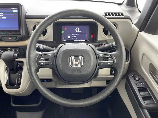 ホンダ Ｎ ＢＯＸ 千葉県 2024(令6)年 0.3万km ルナシルバーM 純正ナビ/Bluetooth フルセグ ipod/ＥＴＣ/ドライブレコーダー/両側パワースライドドア/バックカメラ/シートヒーター/電動パーキングブレーキ/純正フロアマット/純正ドアバイザー/ベンチシート/チップアップシート/後席サンシェード/プッシュスタート/スマートキー/ウィンカーミラー/ステアリングスイッチ/ホンダセンシング/衝突軽減ブレーキ/レーンキープアシスト/オートハイビーム/レーダークルーズコントロール/標識認識機能/先行者発進告知/コーナーセンサー/アイドリングストップ