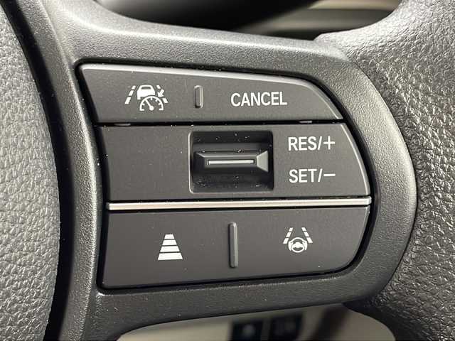 ホンダ Ｎ ＢＯＸ 千葉県 2024(令6)年 0.3万km ルナシルバーM 純正ナビ/Bluetooth フルセグ ipod/ＥＴＣ/ドライブレコーダー/両側パワースライドドア/バックカメラ/シートヒーター/電動パーキングブレーキ/純正フロアマット/純正ドアバイザー/ベンチシート/チップアップシート/後席サンシェード/プッシュスタート/スマートキー/ウィンカーミラー/ステアリングスイッチ/ホンダセンシング/衝突軽減ブレーキ/レーンキープアシスト/オートハイビーム/レーダークルーズコントロール/標識認識機能/先行者発進告知/コーナーセンサー/アイドリングストップ