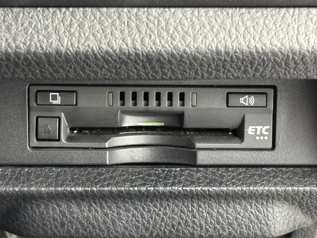トヨタ ヴォクシー ZS 煌Ⅲ 福井県 2021(令3)年 3.1万km ホワイトパールクリスタルシャイン 純正ナビ/CD/DVD/Bluetooth/TV/トヨタセーフティーセンス/・プリクラッシュセーフティ/・レーンディパーチャーアラート/・オートマチックハイビーム/両側パワースライドドア/クルーズコントロール/バックカメラ/横滑り防止装置/レーンキープアシスト/LED/オートライト