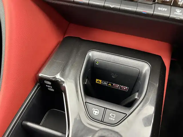 トヨタ クラウン スポーツ RS 愛知県 2024(令6)年 1万km パールⅡ ４WD/トヨタチームメイト/トヨタセーフティーセンス/・プリクラッシュ/・レーンアシスト/・ロードサイン/・レーダークルーズコントロール/・ブラインドスポットモニター/トヨタコネクト12.3インチナビ/・Bluetooth/・フルセグTV/パノラマミックビューモニター/置くだけ充電/パワーバックドア/デジタルインナーミラー/ドライブレコーダー/パワーシート（D/N）/シートヒーター（全席）/エアシート/純正21インチAW/ディライト