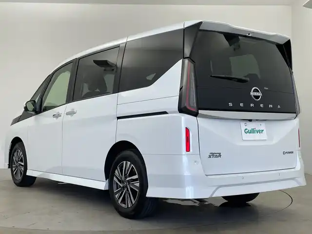 日産 セレナ e－パワー ハイウェイスター V 鹿児島県 2025(令7)年 0.1千km 白 登録済未使用車/プロパイロット（ナビリンク機能付）/+プロパイロット緊急停止支援システム（SOSコール機能付）/+SOSコール/アラウンドビューモニター（移動物 検知機能付）/12.3型NissanConnectナビゲーション/・フルセグTV、BT対応、USB、AM/FM/・AppleCarPlay、AndroidAuto、HDMI/ステアリングスイッチ/後席モニター/両側電動スライドドア/ドライブレコーダー（前後セット）/インテリジェントルームミラー/ETC2.0/ワイヤレス充電器/電動パーキングブレーキ/オートホールド機能/オートライト/アダプティブLEDヘッドライト/LEDフォグ/純正16インチアルミホイール