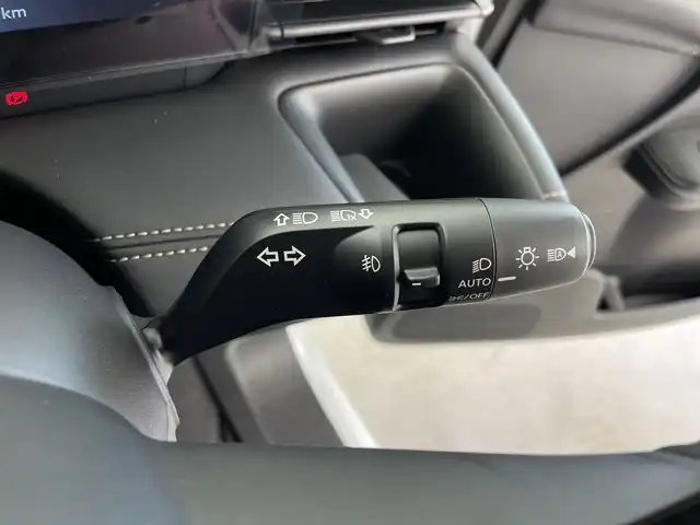 日産 セレナ e－パワー ハイウェイスター V 鹿児島県 2025(令7)年 0.1千km 白 登録済未使用車/プロパイロット（ナビリンク機能付）/+プロパイロット緊急停止支援システム（SOSコール機能付）/+SOSコール/アラウンドビューモニター（移動物 検知機能付）/12.3型NissanConnectナビゲーション/・フルセグTV、BT対応、USB、AM/FM/・AppleCarPlay、AndroidAuto、HDMI/ステアリングスイッチ/後席モニター/両側電動スライドドア/ドライブレコーダー（前後セット）/インテリジェントルームミラー/ETC2.0/ワイヤレス充電器/電動パーキングブレーキ/オートホールド機能/オートライト/アダプティブLEDヘッドライト/LEDフォグ/純正16インチアルミホイール