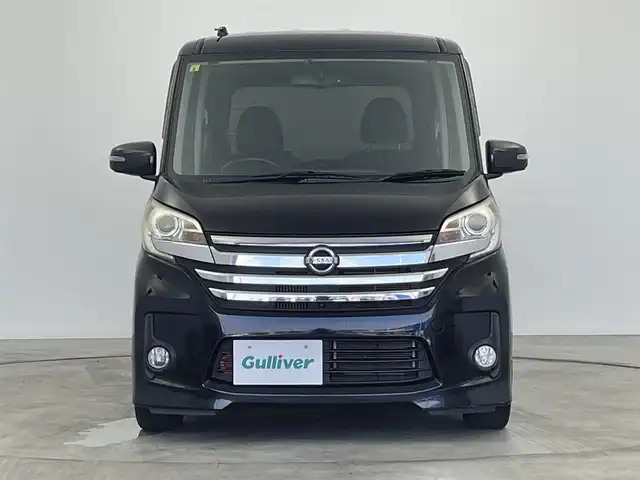 日産 デイズ ルークス ハイウェイスターターボ 群馬県 2014(平26)年 5.3万km ブラック ローダウン　純正７インチナビ　アラウンドビューモニター　両側パワースライドドア　ＨＩＤオートライト　シートヒーター　純正１５インチＡＷ　ステアリングリモコン　プッシュスタート　ＥＴＣ　禁煙車