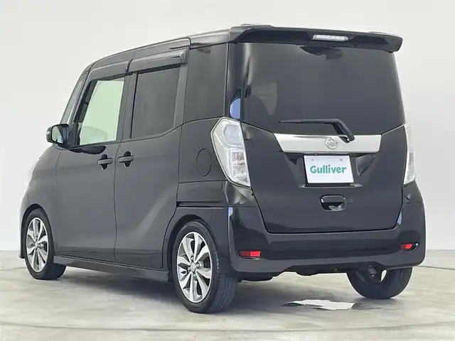 日産 デイズ ルークス ハイウェイスターターボ 群馬県 2014(平26)年 5.3万km ブラック ローダウン　純正７インチナビ　アラウンドビューモニター　両側パワースライドドア　ＨＩＤオートライト　シートヒーター　純正１５インチＡＷ　ステアリングリモコン　プッシュスタート　ＥＴＣ　禁煙車