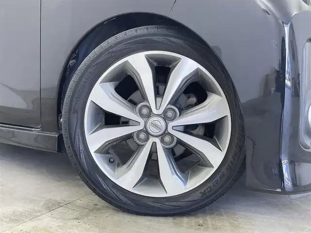 日産 デイズ ルークス ハイウェイスターターボ 群馬県 2014(平26)年 5.3万km ブラック ローダウン　純正７インチナビ　アラウンドビューモニター　両側パワースライドドア　ＨＩＤオートライト　シートヒーター　純正１５インチＡＷ　ステアリングリモコン　プッシュスタート　ＥＴＣ　禁煙車