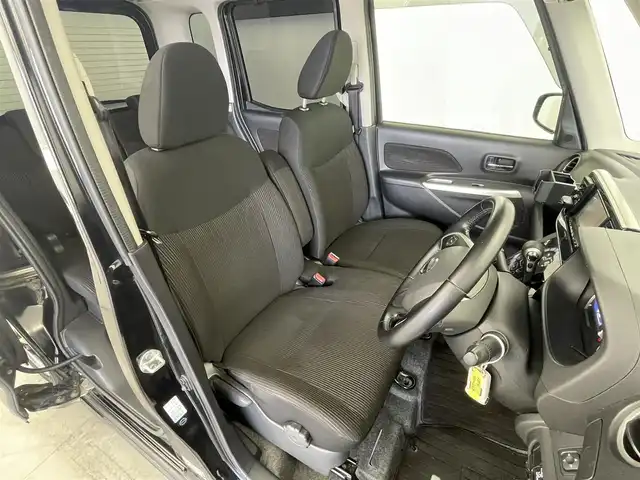 日産 デイズ ルークス ハイウェイスターターボ 群馬県 2014(平26)年 5.3万km ブラック ローダウン　純正７インチナビ　アラウンドビューモニター　両側パワースライドドア　ＨＩＤオートライト　シートヒーター　純正１５インチＡＷ　ステアリングリモコン　プッシュスタート　ＥＴＣ　禁煙車