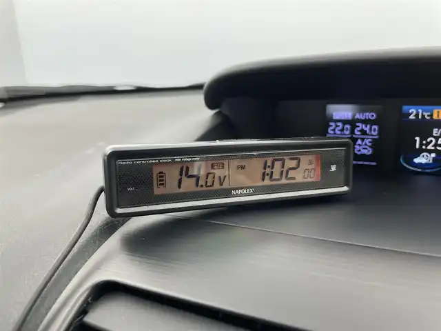 スバル インプレッサ スポーツ 2．0i－S アイサイト 富山県 2013(平25)年 4.9万km サテンホワイトパール 純正ナビ（AM/FM/BT/DVD/フルセグ）/バックカメラ/ドライブレコーダー/ETC/衝突被害軽減システム/レーダークルーズコントロール/レーンキープアシスト/横滑り防止装置/アイドリングストップ/純正ゴムマット/社外アルミホイール/オートキセノンライト/革巻きステアリング/ステアリングスイッチ/パドルシフト/レザー調シートカバー/スマートキー/スペアキー