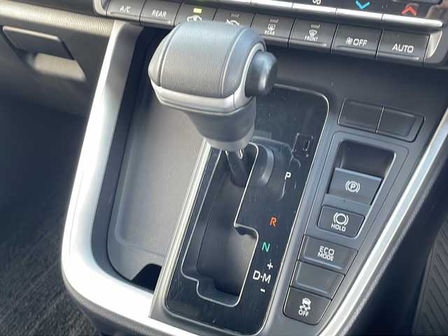 トヨタ ヴォクシー S－Z 山口県 2023(令5)年 5万km グリッターブラックガラスフレーク モデリスタエアロ/純正14インチフリップダウンモニター/純正10.5インチディスプレイオーディオ/・ナビ機能/・Bluetooth/・フルセグテレビ/・CD/DVDキット/バックカメラ/ビルトインETC/ドライブレコーダー/Toyota Safety Sense/・ドライバーモニター/・プリクラッシュセーフティ/・レーントレーシングアシスト/・レーンチェンジアシスト/・レーンディパーチャーアラート/・プロアクティブドライビングアシスト/・フロントクロストラフィックアラート/・発進遅れ告知機能/・ロードサインアシスト/・レーダークルーズコントロール/・ドライバー異常時対応システム/・ブラインドスポットモニター/・クリアランスソナー/・パーキングサポートブレーキ/・オートマチックハイビーム/USB入力端子/純正フロアマット/ハーフレザーシート/シートヒーター/両側パワースライドドア/純正純正LEDライト/純正17インチアルミホイール