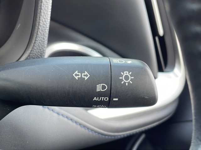 トヨタ ヴォクシー S－Z 山口県 2023(令5)年 5万km グリッターブラックガラスフレーク モデリスタエアロ/純正14インチフリップダウンモニター/純正10.5インチディスプレイオーディオ/・ナビ機能/・Bluetooth/・フルセグテレビ/・CD/DVDキット/バックカメラ/ビルトインETC/ドライブレコーダー/Toyota Safety Sense/・ドライバーモニター/・プリクラッシュセーフティ/・レーントレーシングアシスト/・レーンチェンジアシスト/・レーンディパーチャーアラート/・プロアクティブドライビングアシスト/・フロントクロストラフィックアラート/・発進遅れ告知機能/・ロードサインアシスト/・レーダークルーズコントロール/・ドライバー異常時対応システム/・ブラインドスポットモニター/・クリアランスソナー/・パーキングサポートブレーキ/・オートマチックハイビーム/USB入力端子/純正フロアマット/ハーフレザーシート/シートヒーター/両側パワースライドドア/純正純正LEDライト/純正17インチアルミホイール