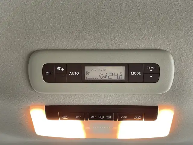 日産 セレナ ハイウェイスター V 愛知県 2021(令3)年 2.2万km ブリリアントホワイトパール セーフティパックA/・SRSエアバッグカーテン再度/・インテリジェントアラウンドビューモニター/・インテリジェントルームミラー/・ふらつき警報/全方位運転支援システム/・インテリジェントエマージェンシーブレーキ/・標識検知/・踏み間違い防止機能/・車線逸脱防止機能/・広報衝突防止支援/プロパイロット/純正10インチSDナビ/フルセグテレビ/フリップダウンモニター/両側電動スライドドア/ETC/ドライブレコーダー/オートライト/LEDヘッドライト/純正16インチアルミホイール/純正フロアマット/プッシュスタート/スマートキー