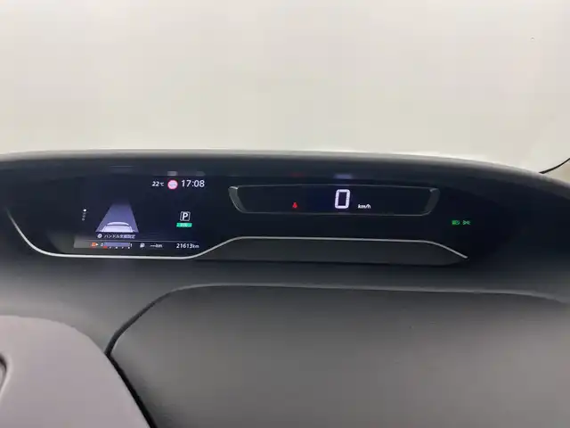 日産 セレナ ハイウェイスター V 愛知県 2021(令3)年 2.2万km ブリリアントホワイトパール セーフティパックA/・SRSエアバッグカーテン再度/・インテリジェントアラウンドビューモニター/・インテリジェントルームミラー/・ふらつき警報/全方位運転支援システム/・インテリジェントエマージェンシーブレーキ/・標識検知/・踏み間違い防止機能/・車線逸脱防止機能/・広報衝突防止支援/プロパイロット/純正10インチSDナビ/フルセグテレビ/フリップダウンモニター/両側電動スライドドア/ETC/ドライブレコーダー/オートライト/LEDヘッドライト/純正16インチアルミホイール/純正フロアマット/プッシュスタート/スマートキー