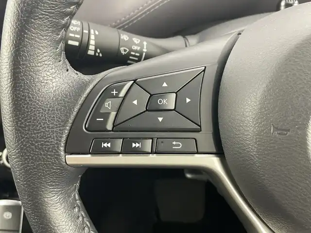 日産 セレナ ハイウェイスター V 愛知県 2021(令3)年 2.2万km ブリリアントホワイトパール セーフティパックA/・SRSエアバッグカーテン再度/・インテリジェントアラウンドビューモニター/・インテリジェントルームミラー/・ふらつき警報/全方位運転支援システム/・インテリジェントエマージェンシーブレーキ/・標識検知/・踏み間違い防止機能/・車線逸脱防止機能/・広報衝突防止支援/プロパイロット/純正10インチSDナビ/フルセグテレビ/フリップダウンモニター/両側電動スライドドア/ETC/ドライブレコーダー/オートライト/LEDヘッドライト/純正16インチアルミホイール/純正フロアマット/プッシュスタート/スマートキー