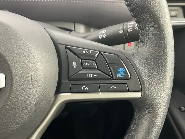 日産 セレナ ハイウェイスター V 愛知県 2021(令3)年 2.2万km ブリリアントホワイトパール セーフティパックA/・SRSエアバッグカーテン再度/・インテリジェントアラウンドビューモニター/・インテリジェントルームミラー/・ふらつき警報/全方位運転支援システム/・インテリジェントエマージェンシーブレーキ/・標識検知/・踏み間違い防止機能/・車線逸脱防止機能/・広報衝突防止支援/プロパイロット/純正10インチSDナビ/フルセグテレビ/フリップダウンモニター/両側電動スライドドア/ETC/ドライブレコーダー/オートライト/LEDヘッドライト/純正16インチアルミホイール/純正フロアマット/プッシュスタート/スマートキー