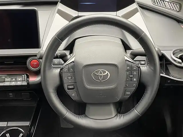 トヨタ プリウス Z 兵庫県 2023(令5)年 2.4万km アティチュードブラックマイカ 純正コネクトナビ(フルセグ/USB/Bluetooth)/全方位カメラ/パノラマルーフ/追従型クルーズコントロール/ブラインドスポットモニター/置くだけ充電/デジタルインナーミラー/パワーバックドア/パワーシート/シートヒーター/エアシート/レザーシート/クリアランスソナー/純正19インチアルミホイール/純正フロアマット/オートライト/オートマチックハイビーム/LEDヘッドライト