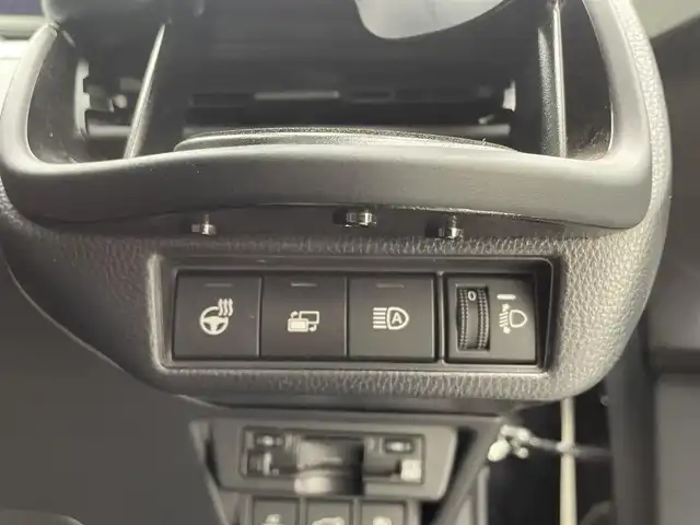 トヨタ プリウス Z 兵庫県 2023(令5)年 2.4万km アティチュードブラックマイカ 純正コネクトナビ(フルセグ/USB/Bluetooth)/全方位カメラ/パノラマルーフ/追従型クルーズコントロール/ブラインドスポットモニター/置くだけ充電/デジタルインナーミラー/パワーバックドア/パワーシート/シートヒーター/エアシート/レザーシート/クリアランスソナー/純正19インチアルミホイール/純正フロアマット/オートライト/オートマチックハイビーム/LEDヘッドライト