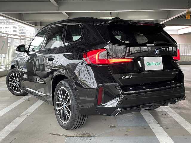 ＢＭＷ ＢＭＷ ｉＸ１ xDrive30 Mスポーツ 東京都 2024(令6)年 2.1万km サファイアブラックP 法人ワンオーナー/純正ナビ/全方位カメラ・バックカメラ/純正１８インチアルミ/パワーバックドア/D席メモリーパワーシート/N席パワーシート/ハーフレザーシート/シートヒーター/エアシート/BMW　ADVANCED　CAR　EYE３．０PRO/ETC/ルーフレール/スペアキー１本/カードキー１本/充電ケーブル/保証書・取説