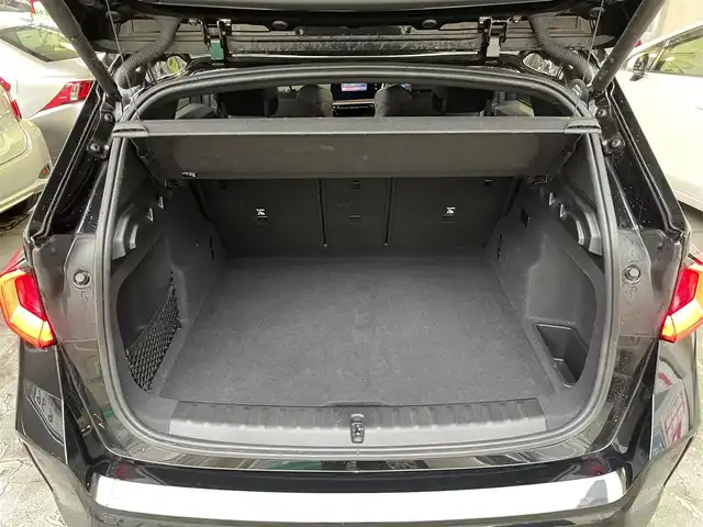 ＢＭＷ ＢＭＷ ｉＸ１ xDrive30 Mスポーツ 東京都 2024(令6)年 2.1万km サファイアブラックP 法人ワンオーナー/純正ナビ/全方位カメラ・バックカメラ/純正１８インチアルミ/パワーバックドア/D席メモリーパワーシート/N席パワーシート/ハーフレザーシート/シートヒーター/エアシート/BMW　ADVANCED　CAR　EYE３．０PRO/ETC/ルーフレール/スペアキー１本/カードキー１本/充電ケーブル/保証書・取説
