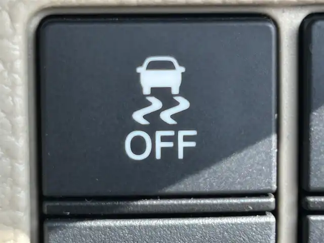 ホンダ Ｎ ＢＯＸ G EX ホンダセンシング 熊本県 2018(平30)年 6万km プレミアムアガットブラウンP 純正ナビ/・AM/FM/CD/SD/USB/iPod/BT/バックカメラ/ホンダセンシング/・アダプティブクルーズコントロール/・先行車発進お知らせ機能/・路外逸脱抑制機能/・レーンキープアシスト/・標識認識機能/・オートハイビーム/後方コーナーセンサー/ステアリングリモコン/アイドリングストップ/オートライト/・LEDライト/電動格納ミラー/・ウィンカーミラー/片側パワースライドドア/前方ドライブレコーダー/ドアバイザー/ビルトインETC/純正フロアマット/スマートキー