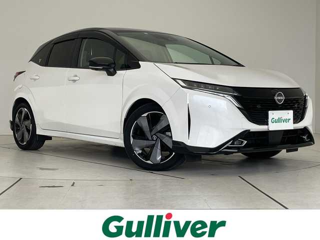日産 オーラ G 愛知県 2023(令5)年 3.2万km ピュアホワイトパール / スーパーブラック 2トーン プロパイロット/純正9型ディスプレイオーディオナビ/全方位カメラ/クルーズコントロール/プレミアムサウンドBOSE/バックカメラ/コーナーセンサー/純正アルミホイール/ETC2.0/ブラインドスポットモニター/インテリジェントミラー/オートマチックハイビーム/ワイヤレス充電機/衝突軽減システム/フルセグ/Bluetooth/ステアリングスイッチ/スマートキー/プッシュスタート