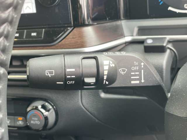 日産 オーラ G 愛知県 2023(令5)年 3.2万km ピュアホワイトパール / スーパーブラック 2トーン プロパイロット/純正9型ディスプレイオーディオナビ/全方位カメラ/クルーズコントロール/プレミアムサウンドBOSE/バックカメラ/コーナーセンサー/純正アルミホイール/ETC2.0/ブラインドスポットモニター/インテリジェントミラー/オートマチックハイビーム/ワイヤレス充電機/衝突軽減システム/フルセグ/Bluetooth/ステアリングスイッチ/スマートキー/プッシュスタート