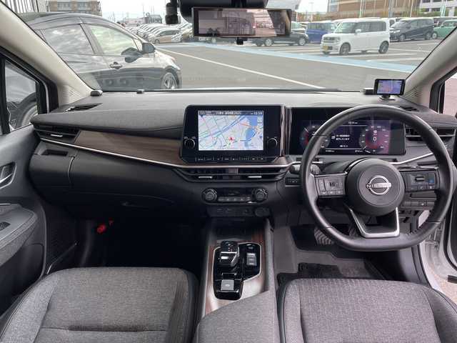 日産 オーラ G 愛知県 2023(令5)年 3.2万km ピュアホワイトパール / スーパーブラック 2トーン プロパイロット/純正9型ディスプレイオーディオナビ/全方位カメラ/クルーズコントロール/プレミアムサウンドBOSE/バックカメラ/コーナーセンサー/純正アルミホイール/ETC2.0/ブラインドスポットモニター/インテリジェントミラー/オートマチックハイビーム/ワイヤレス充電機/衝突軽減システム/フルセグ/Bluetooth/ステアリングスイッチ/スマートキー/プッシュスタート