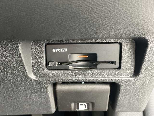 日産 オーラ G 愛知県 2023(令5)年 3.2万km ピュアホワイトパール / スーパーブラック 2トーン プロパイロット/純正9型ディスプレイオーディオナビ/全方位カメラ/クルーズコントロール/プレミアムサウンドBOSE/バックカメラ/コーナーセンサー/純正アルミホイール/ETC2.0/ブラインドスポットモニター/インテリジェントミラー/オートマチックハイビーム/ワイヤレス充電機/衝突軽減システム/フルセグ/Bluetooth/ステアリングスイッチ/スマートキー/プッシュスタート