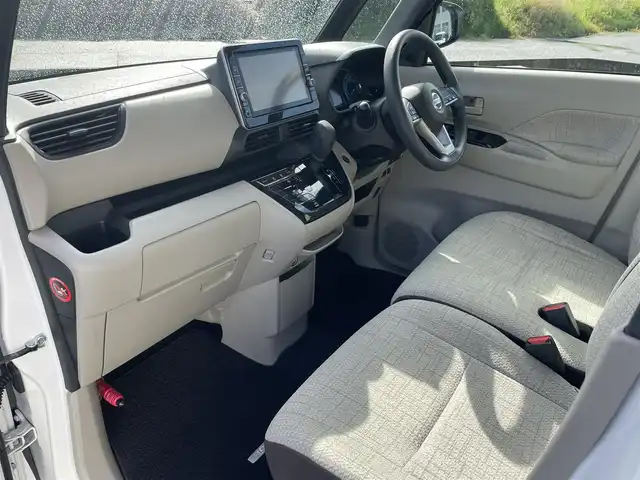 日産 ルークス X 富山県 2020(令2)年 6.1万km ホワイトパール ワンオーナー／/アラウンドビューモニター／/純正９インチナビ／/フルセグＴＶ／/Ｂｌｕｅｔｏｏｔｈ／/ＤＶＤ再生／/ＥＴＣ／/両側自動ドア／/衝突軽減ブレーキ／/ハイビームアシスト／/前後ドライブレコーダー/ステアスイッチ