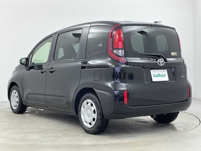 トヨタ シエンタ ハイブリッド G 新潟県 2025(令7)年 0.1千km ブラック トヨタセーフティーセンス/パーキングサポートブレーキ/ブラインドスポットモニター/追従クルーズコントロール/前後コーナーセンサー/両側パワースライドドア/LEDオートライト/オートマチックハイビーム/PCS/PDA/RCTA/RSA/ビルトインETC/レーンキープアシスト/7人乗り/ディスプレイオーディオ