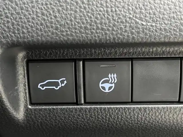 トヨタ ハリアー Z レザーパッケージ 奈良県 2020(令2)年 2.2万km プレシャスブラックパール パノラマルーフ/純正12.3インチディスプレイオーディオ/（TV/BT/AppleCarPlay/AndroidAuto）/JBLプレミアムサウンドシステム/レーダークルーズコントロールシステム/アラウンドビューモニター/ブラインドスポットモニター/レーンキープアシスト/パワーバックドア/レザーシート/シートヒーター/ベンチーション/運転席/助手席パワーシート/ヘッドアップディスプレイ/シートメモリー/デジタルインナーミラー/ETC2.0/純正19インチAW