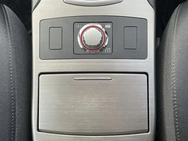 スバル レガシィ ツーリングワゴン 2．5iアイサイト 福岡県 2010(平22)年 3.9万km クリスタルブラックシリカ ワンオーナー/社外ナビ/（Panasonic:CN-MW200D）/CD/DVD/ワンセグTV/クルーズコントロール/パドルシフト/前席パワーシート/ビルトインETC/4WD/ドアバイザー/純正フロアマット/純正アルミホイール/プッシュスタート/横滑り防止装置/ダウンヒルアシストコントロール/保証書/取扱説明書/スマートキー/スペアキー