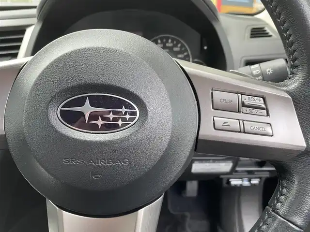 スバル レガシィ ツーリングワゴン 2．5iアイサイト 福岡県 2010(平22)年 3.9万km クリスタルブラックシリカ ワンオーナー/社外ナビ/（Panasonic:CN-MW200D）/CD/DVD/ワンセグTV/クルーズコントロール/パドルシフト/前席パワーシート/ビルトインETC/4WD/ドアバイザー/純正フロアマット/純正アルミホイール/プッシュスタート/横滑り防止装置/ダウンヒルアシストコントロール/保証書/取扱説明書/スマートキー/スペアキー