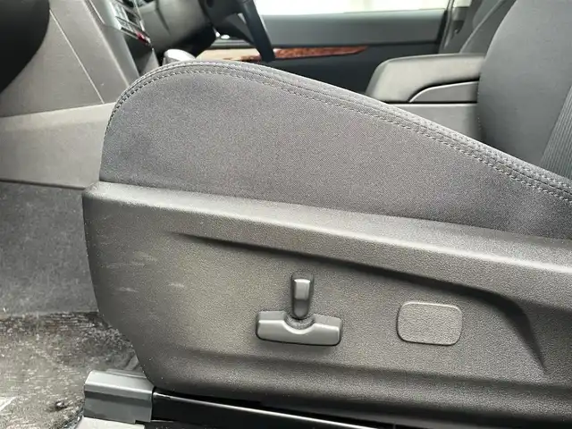 スバル レガシィ ツーリングワゴン 2．5iアイサイト 福岡県 2010(平22)年 3.9万km クリスタルブラックシリカ ワンオーナー/社外ナビ/（Panasonic:CN-MW200D）/CD/DVD/ワンセグTV/クルーズコントロール/パドルシフト/前席パワーシート/ビルトインETC/4WD/ドアバイザー/純正フロアマット/純正アルミホイール/プッシュスタート/横滑り防止装置/ダウンヒルアシストコントロール/保証書/取扱説明書/スマートキー/スペアキー