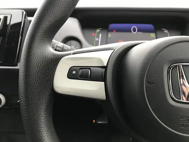 ホンダ フィット e:HEVベーシック 鳥取県 2020(令2)年 5.8万km ルナシルバーM ４・W・D/社外CDオーでイオ/USB/ホンダセンシング/コンフォードビューパッケージ/レーンキープアシスト/踏み間違い衝突軽減システム/コーナーセンサー/レーダークルーズコントロール/ETC/LEDヘットライト/オートライト/ハイビームアシスト/プッシュエンジンスタート/スペアキー/フロアマット/ドアバイザー