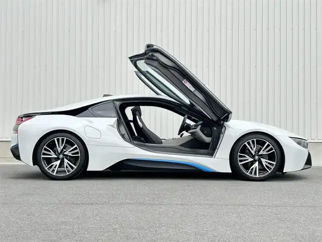 ＢＭＷ ｉ８