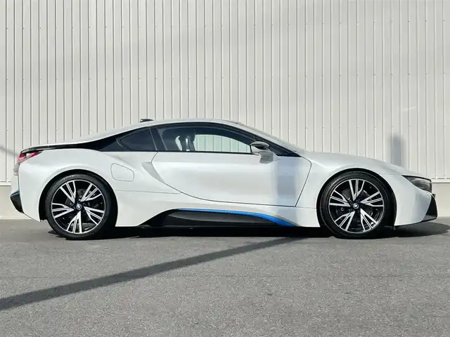 ＢＭＷ ｉ８