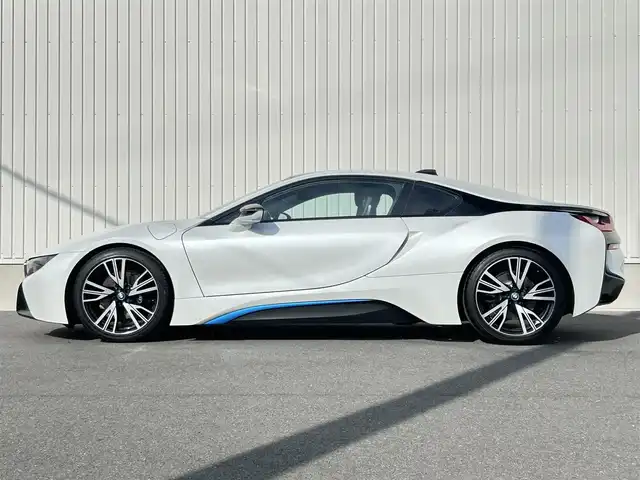 ＢＭＷ ｉ８