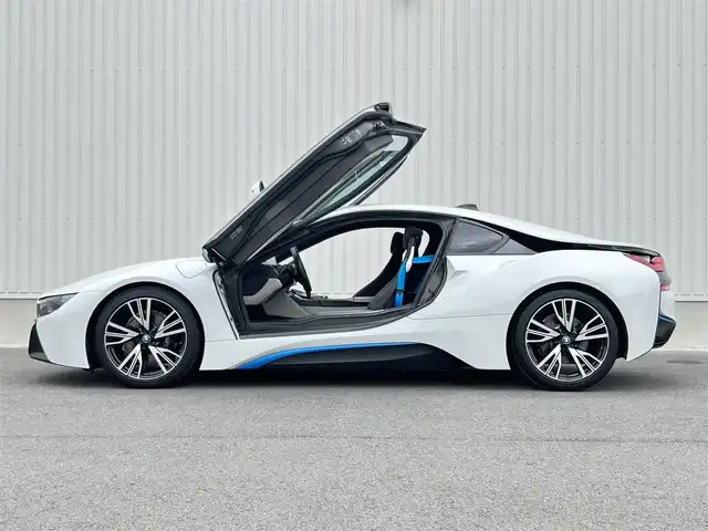 ＢＭＷ ｉ８