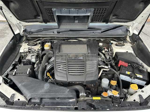スバル ＷＲＸ Ｓ４ 2．0GT‐S アイサイト 愛知県 2014(平26)年 11.7万km クリスタルホワイトP (株)IDOMが運営する【じしゃロン名古屋鳴海店】の自社ローン専用車両になりますこちらは現金またはオートローンご利用時の価格です。自社ローンご希望の方は別途その旨お申付け下さい/4WD(F4)/CVT/7インチナビ【CN-R300D】/（FM/AM/CD/DVD/フルセグTV/SD）/バックカメラ/ETC/ドライブレコーダー/GPSレーダー【YA-W17GA】/アイサイト/・プリクラッシュブレーキアシスト	/・レーンキープアシスト/・レーダークルーズコントロール/装備/・運転席・助手席シートヒーター/・電動パーキング/・電動格納ミラー/・革巻きステアリング/・ステアリングスイッチ/・パドルシフト/・オートライト/・LEDヘッドライト/・フォグランプ/・フルオートエアコン/・運転席シートメモリ/・純正フロアマット/・アルミペダル/・プッシュスタート/・スマートキー